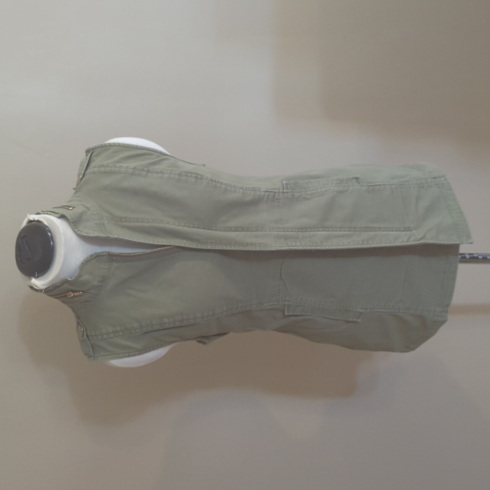 Cabi Explorer vest, size XS